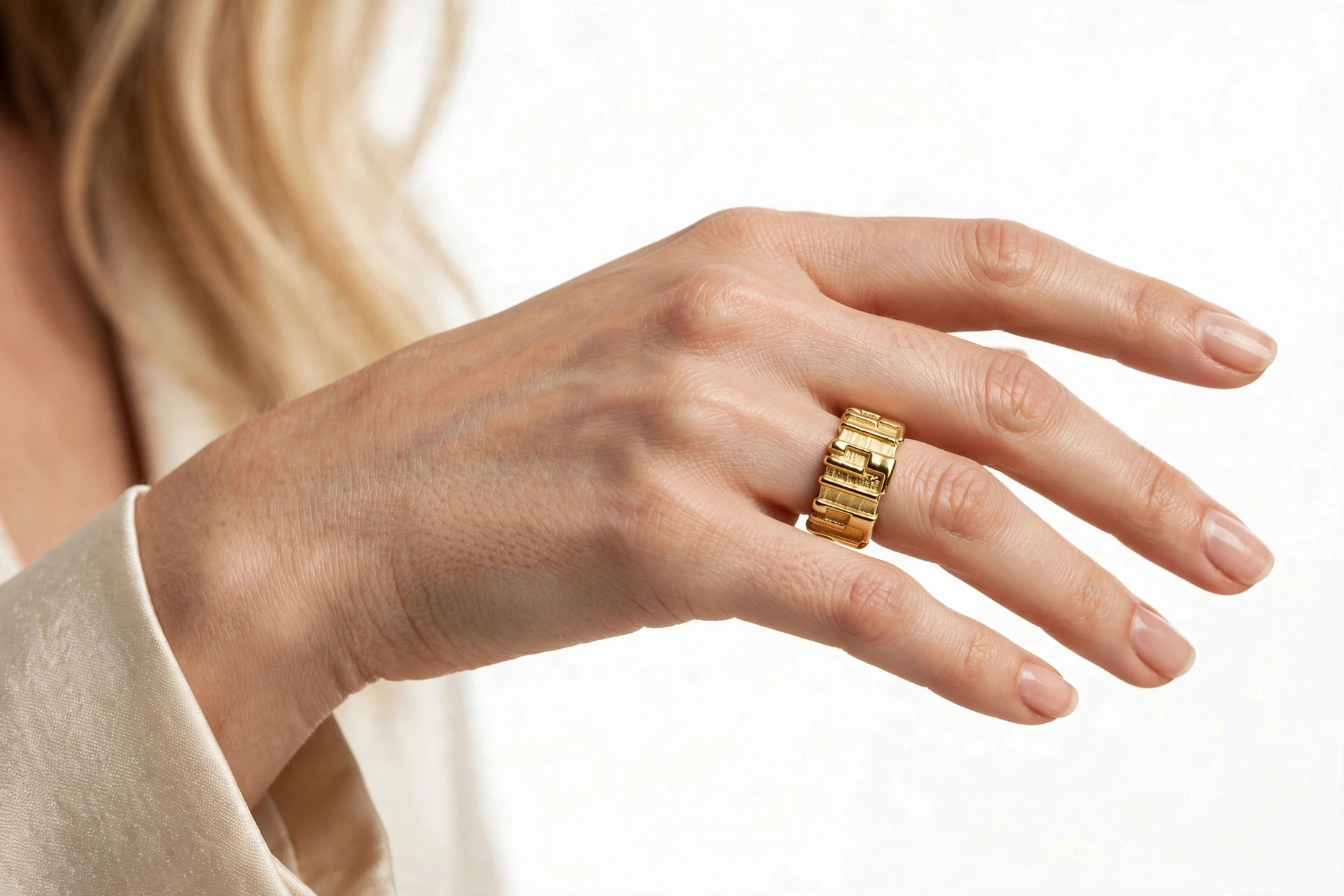 DA RE Jewelry - BRICKELL Ring - Architectural Brick Pattern - Gold Plated - 3D Statement - Image 13